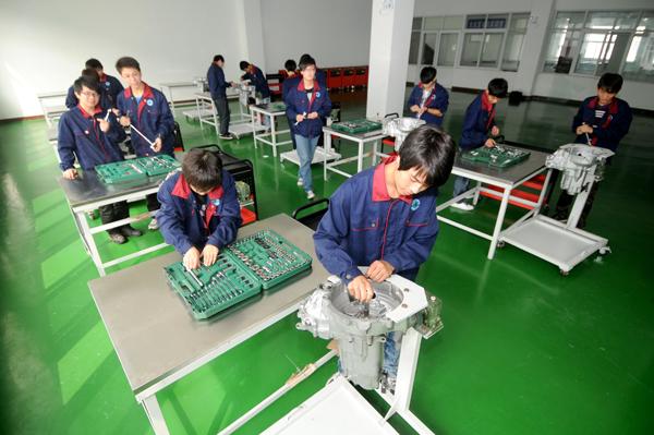 沈阳职业技术学院创新创业实训基地建设项目1实训楼抗震加固工程(图1)